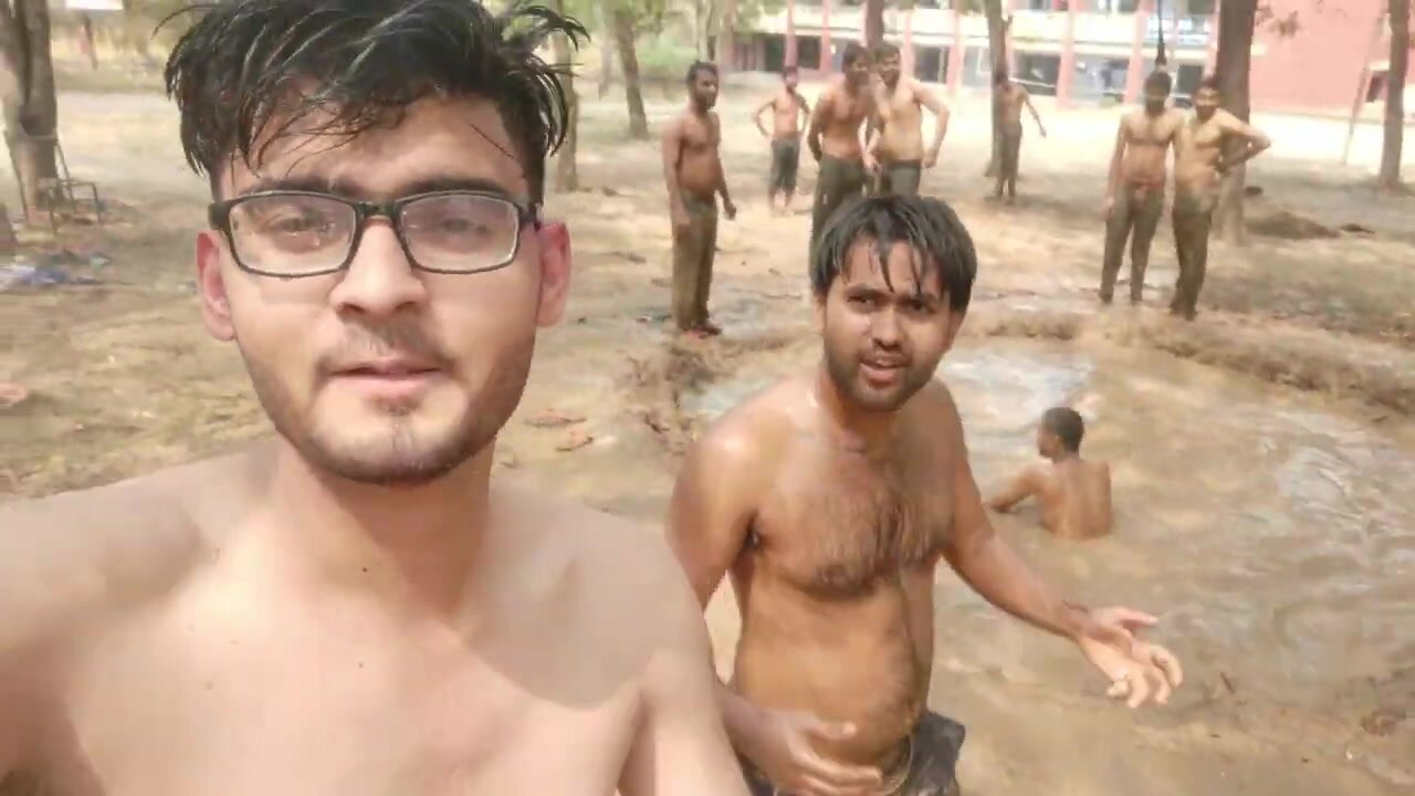 Holi ka nanga dance
