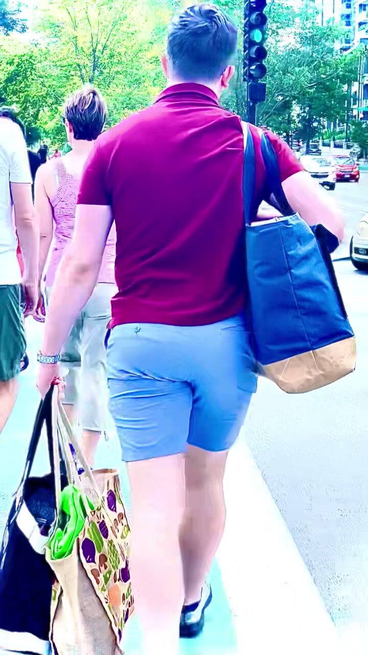 Big Booty Nerd Packed into Tight Shorts in Chicago