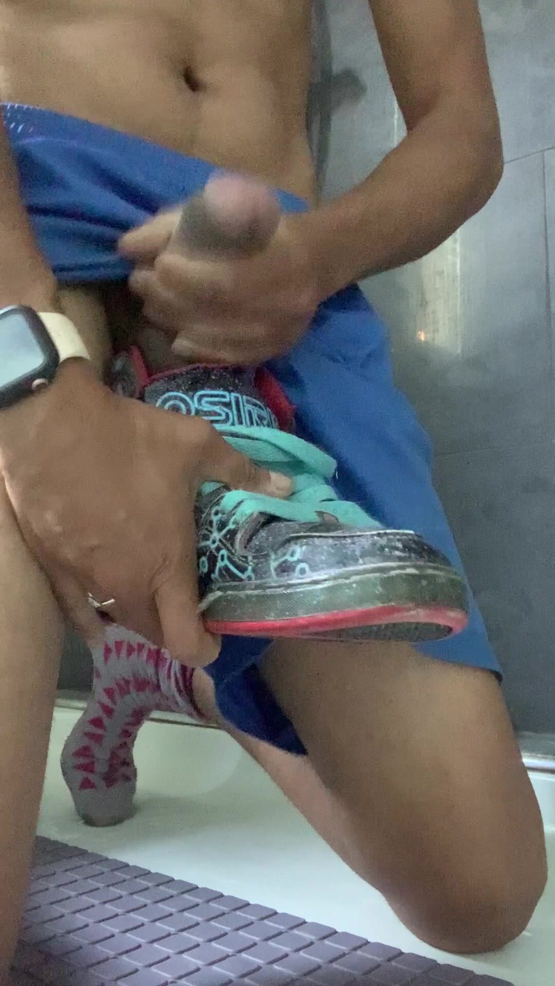 Jerk off and cum on Osiris - video 2