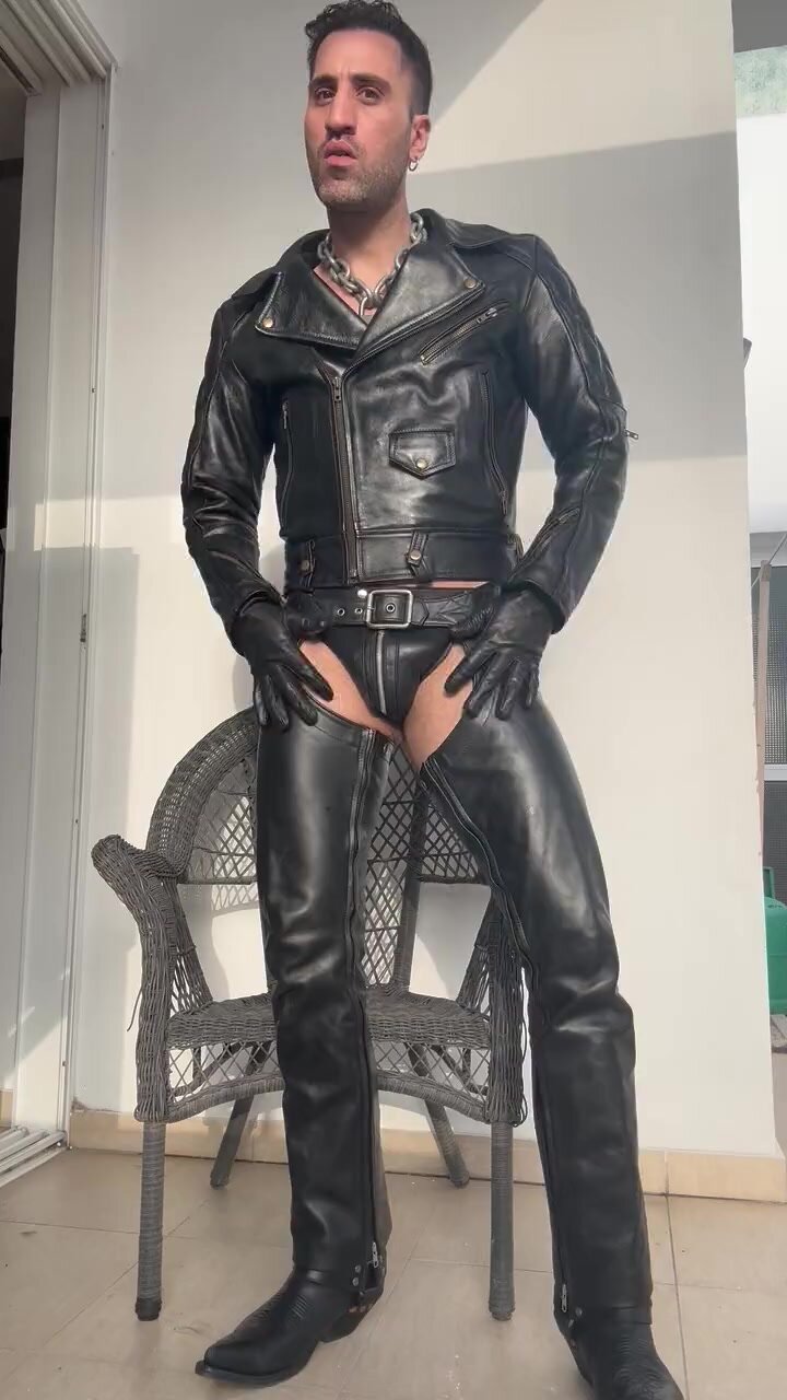 Sexy leather cowboy