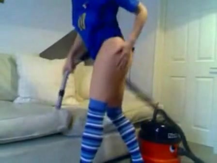 Kinky amateur babe masturbating with a vacuum cleaner
