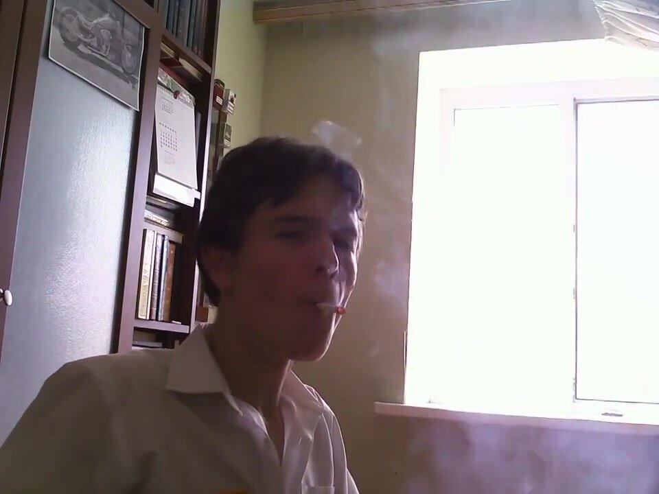Boy smoke Non Filter