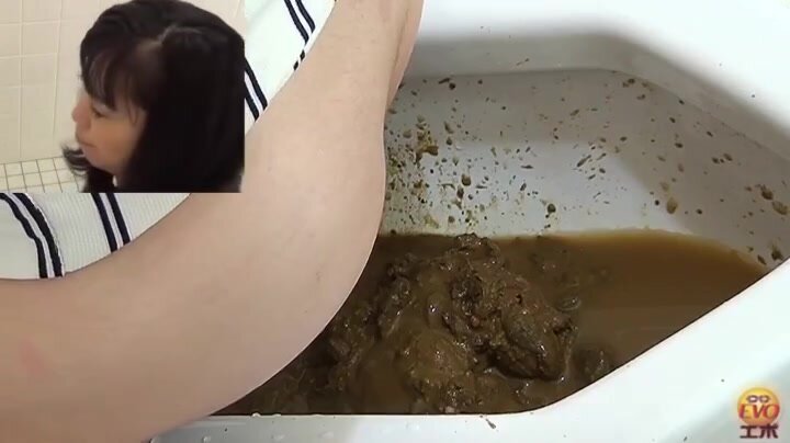 Japanese Girls spewing diarrhea