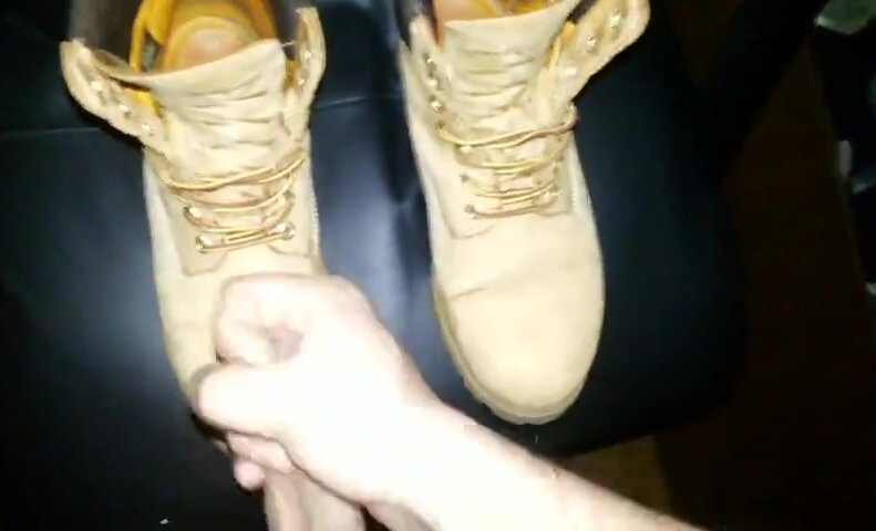 Jack off and cum on Timberland boot