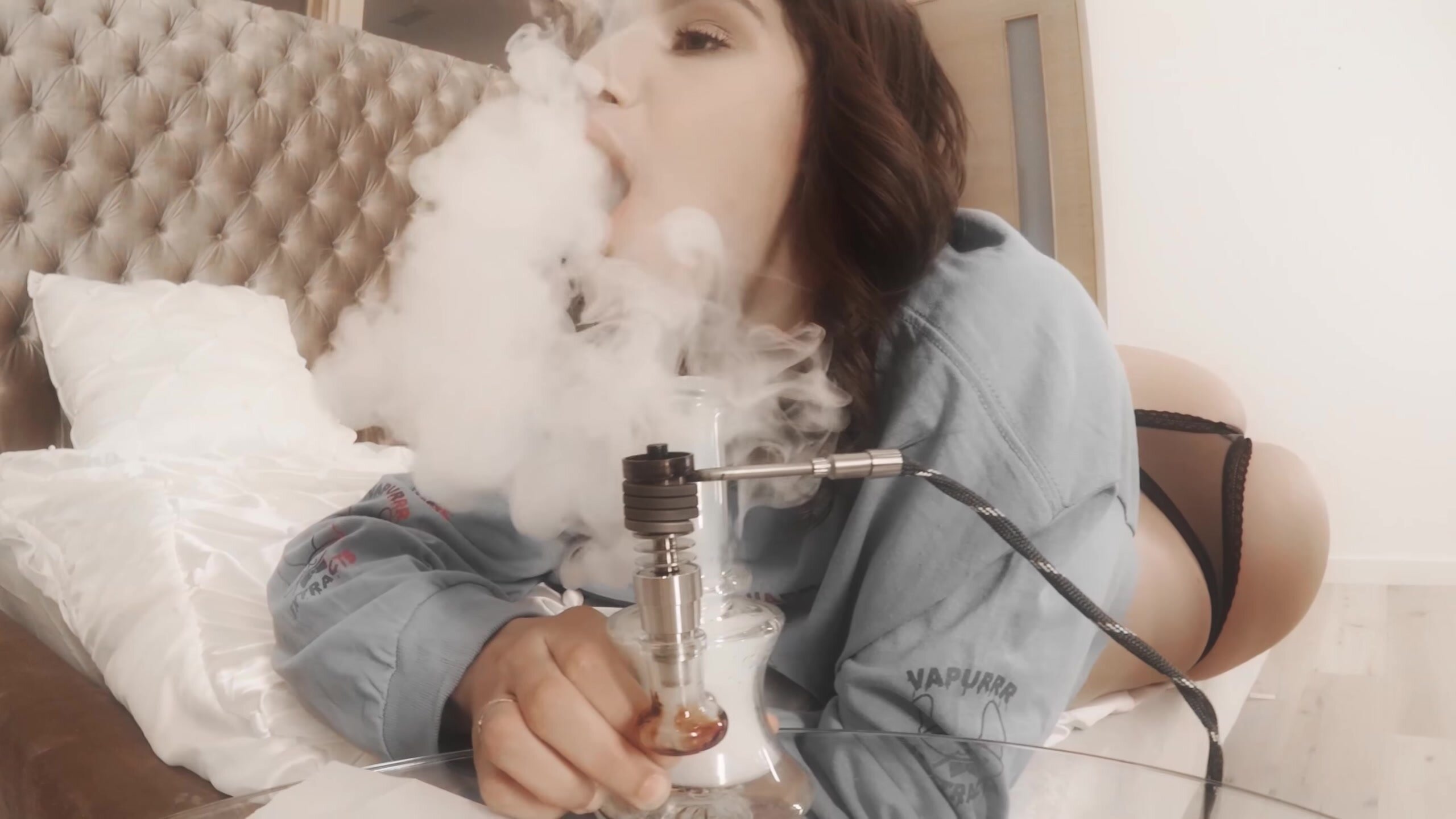 Sexy babe cough while smoking