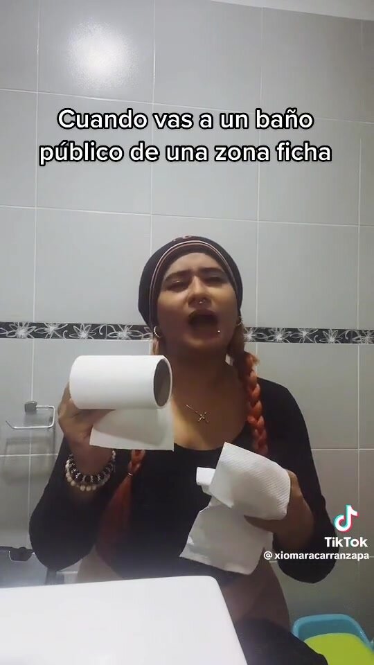BBW Latina Pooping Selfie