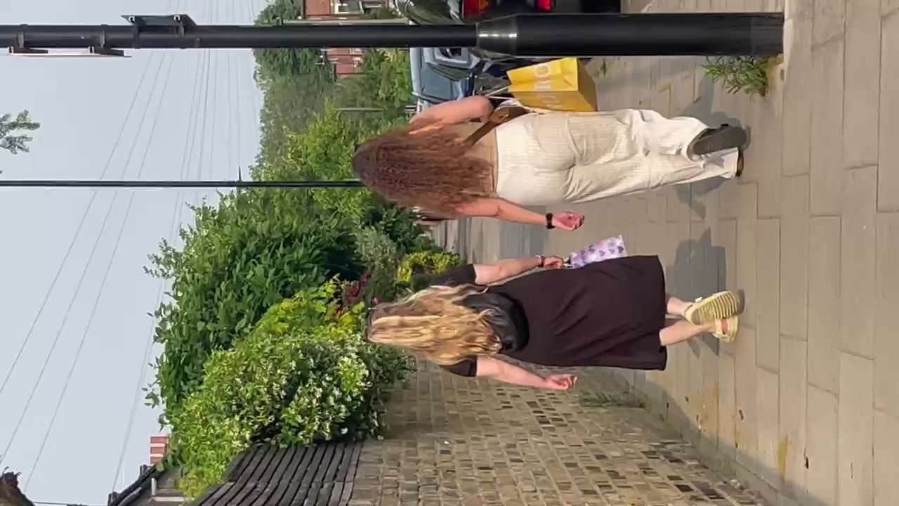 Thick brunette pawg ass walking in public