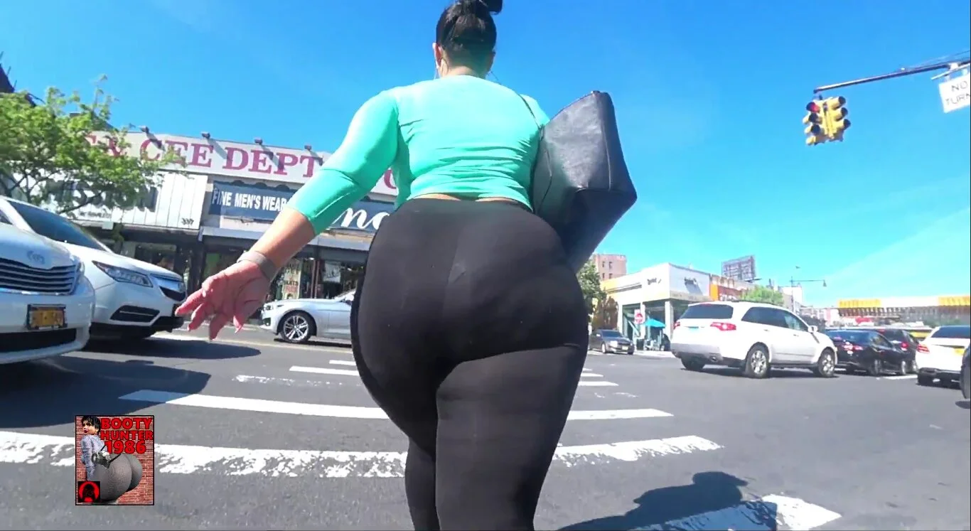 EPIC BBW BIG NATURAL SEXY BOOTY LATINA CANDID - ThisVid.com на русском