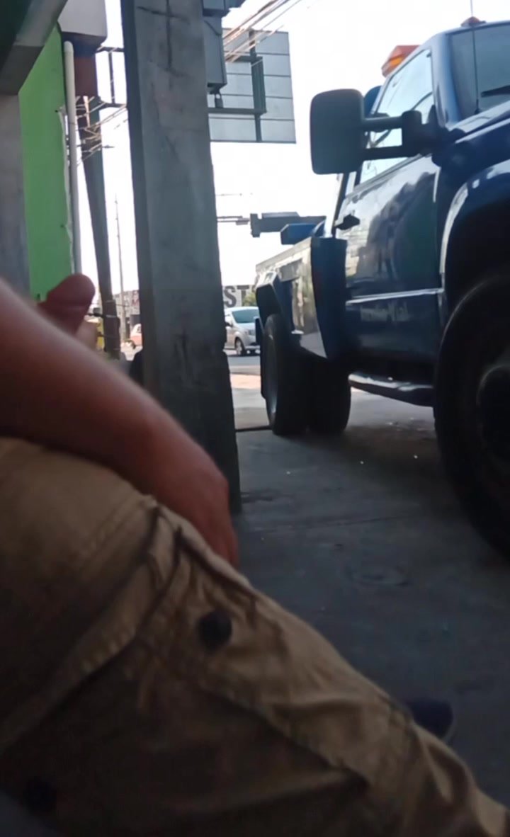 Wanking on the street - video 2