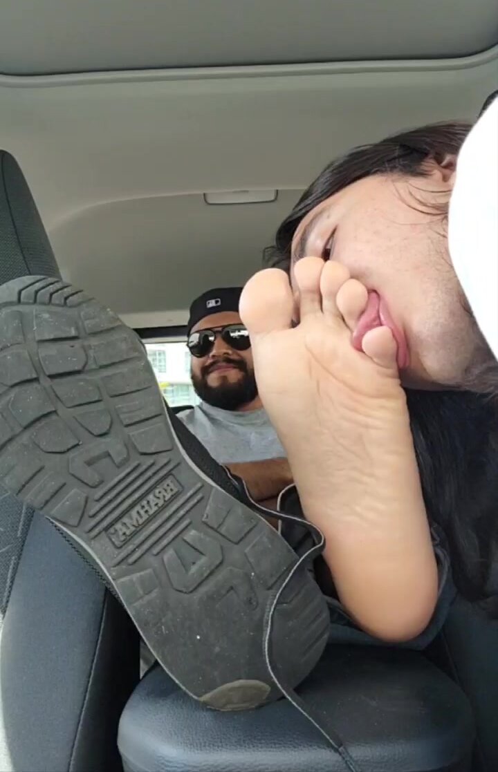 Licking a Latino Construction Worker Feet