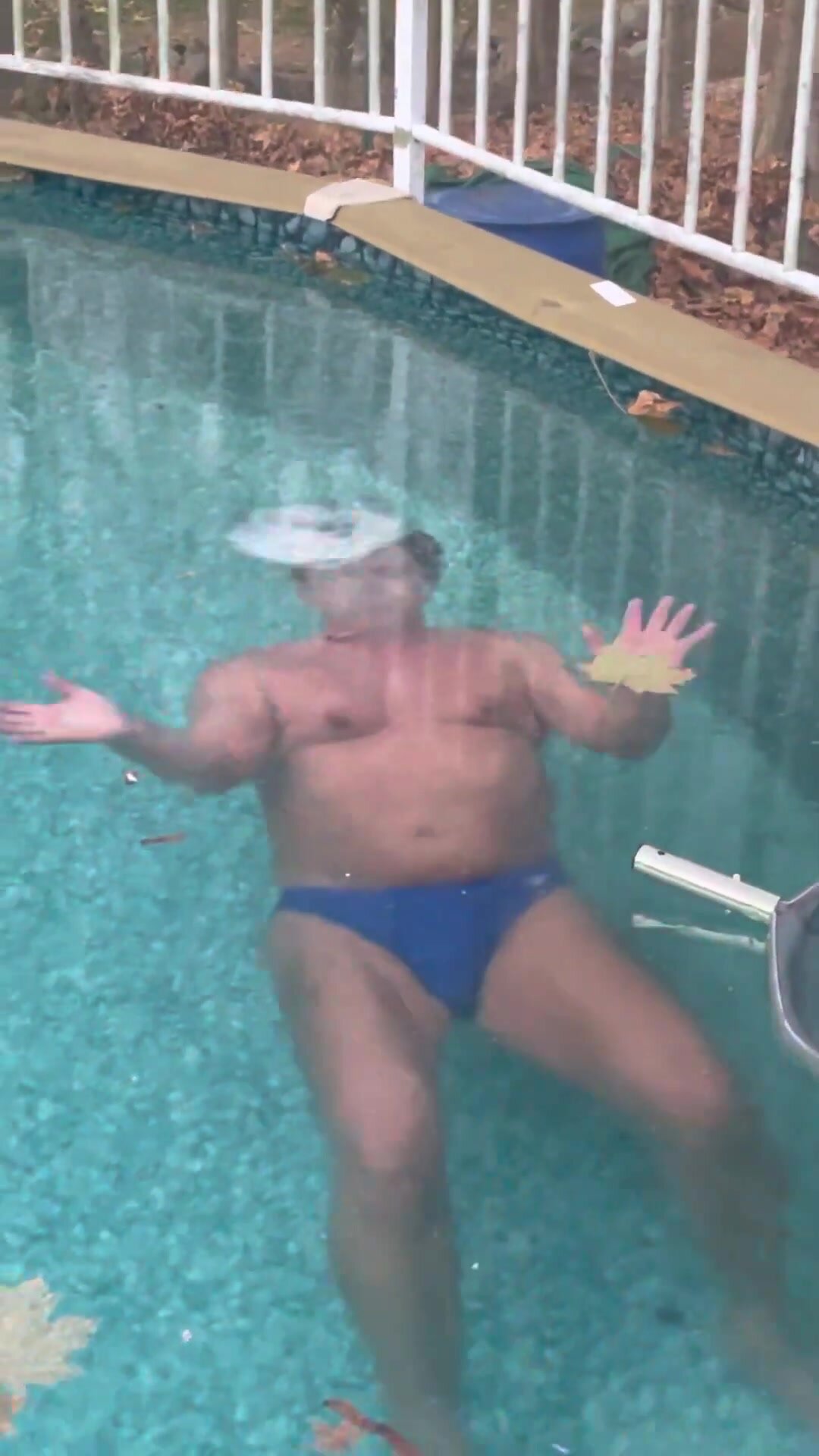 Man Swimming Under Frozen Pool In One Breath