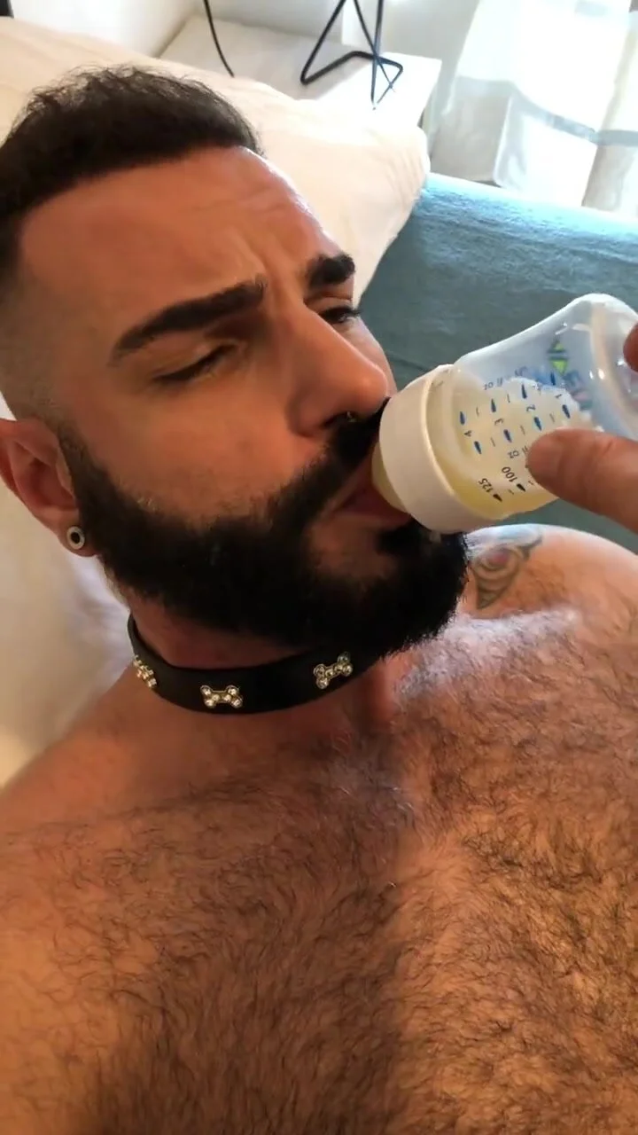 Video: Drinking a bottle full of cum 2 - ThisVid.com