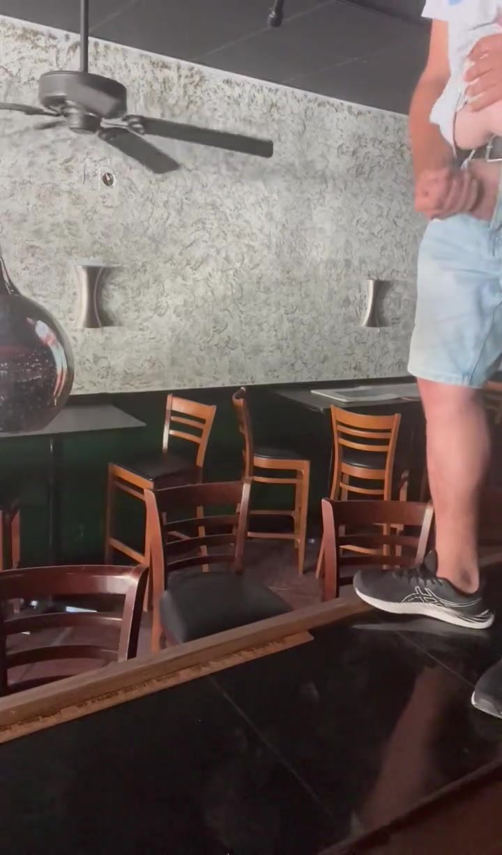 Pig sprays restaurant bar with cum