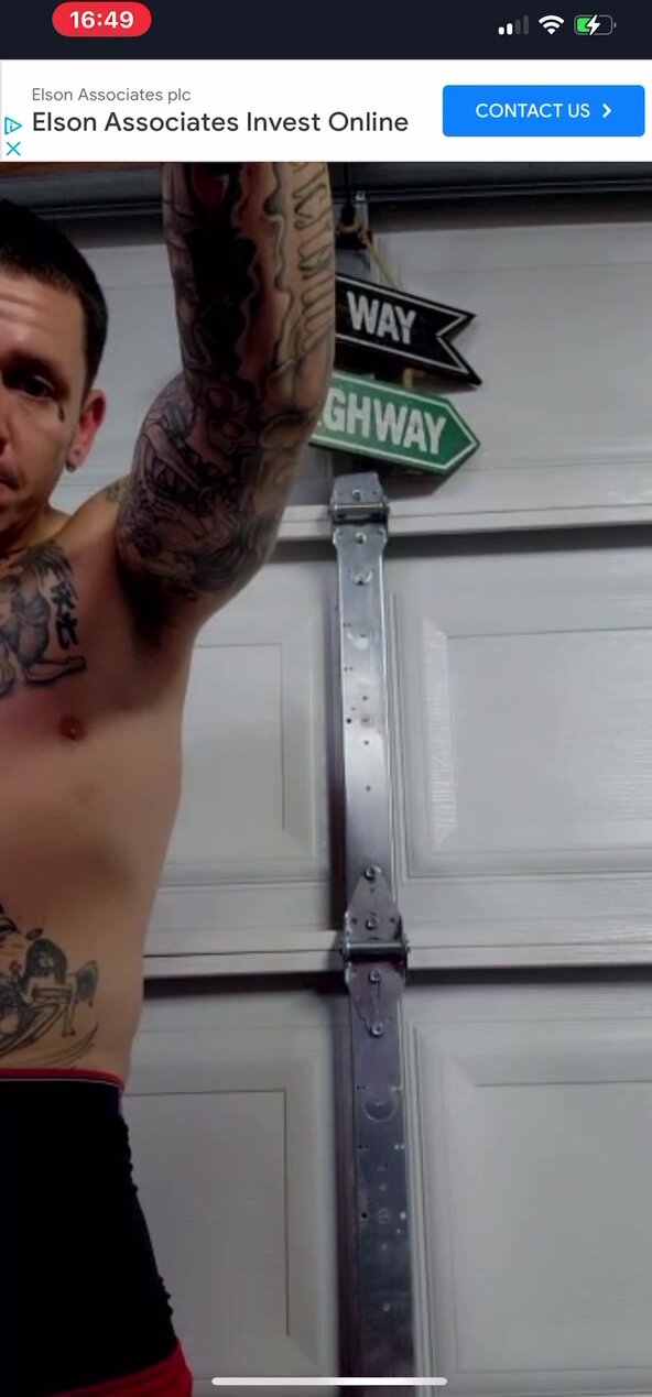 Tattooed Streamer Cums