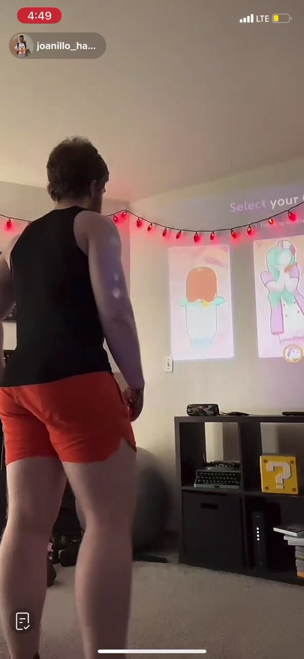Sexy guy with fat ass plays Just Dance