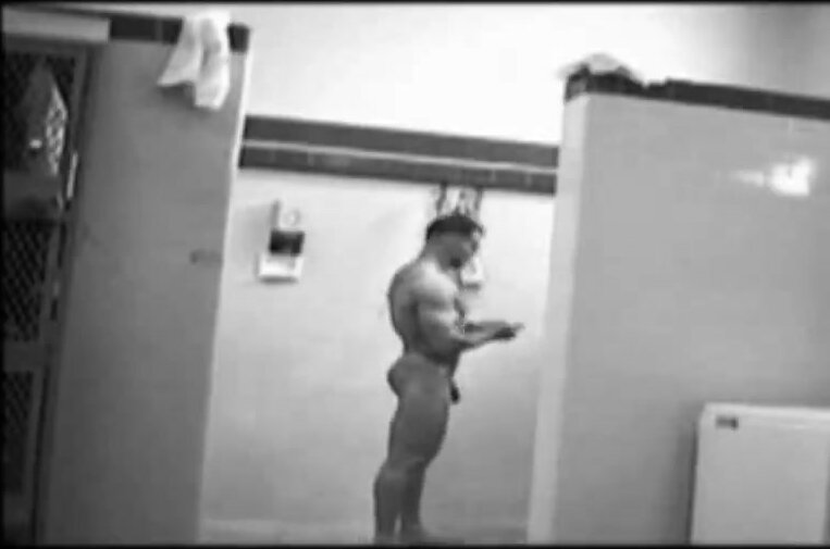 Vintage shower spycam