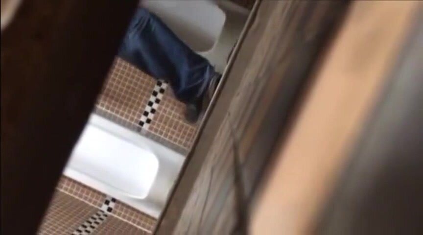 Japanese Ladies Toilet Voyeur - video 266
