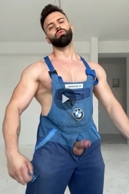 muscle in overalls