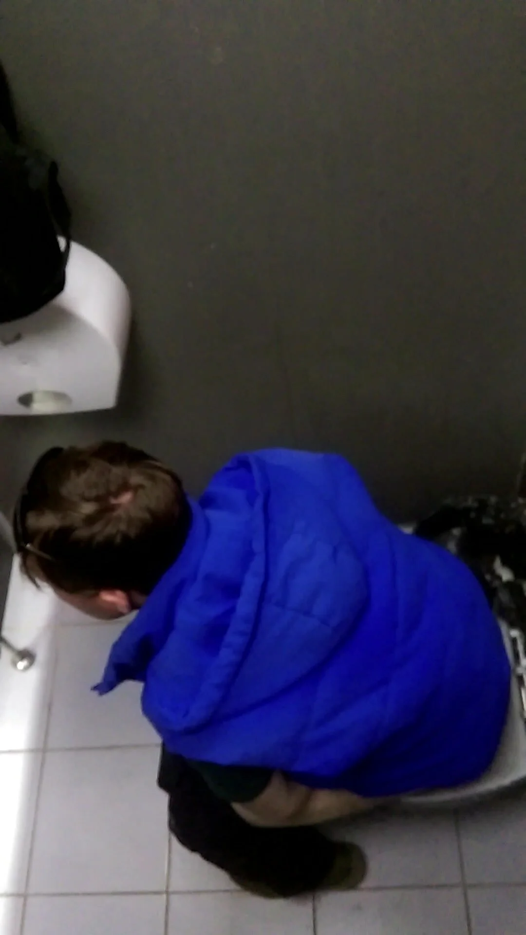 Video: Gay pooping - ThisVid.com