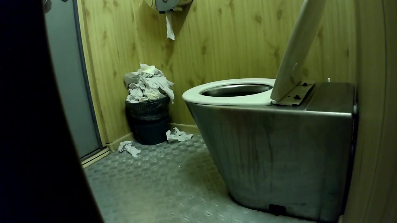 Toilet public - video 5