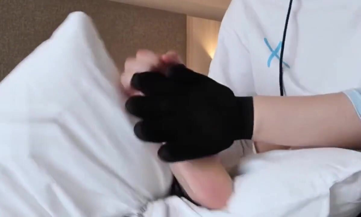 male feet tickled - video 3