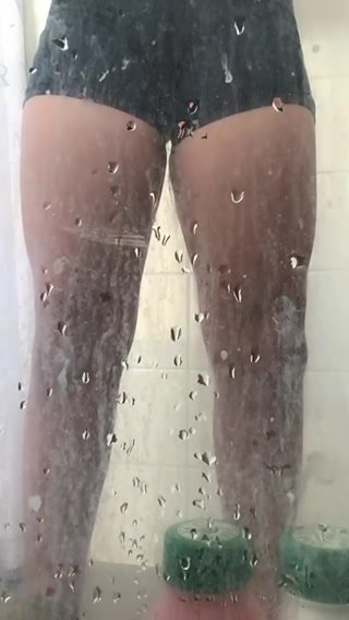Shower wetting - video 2