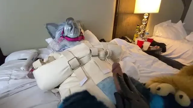 Furry Gloves Porn - Rubber glove murrsuit furry handjob edging (no cum) - ThisVid.com