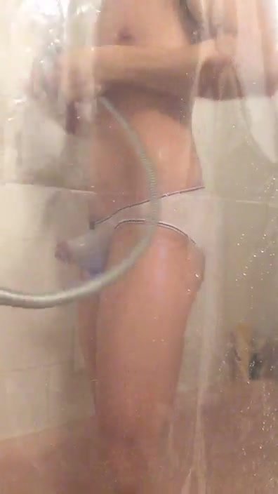 Kinky (s...) underwear shower