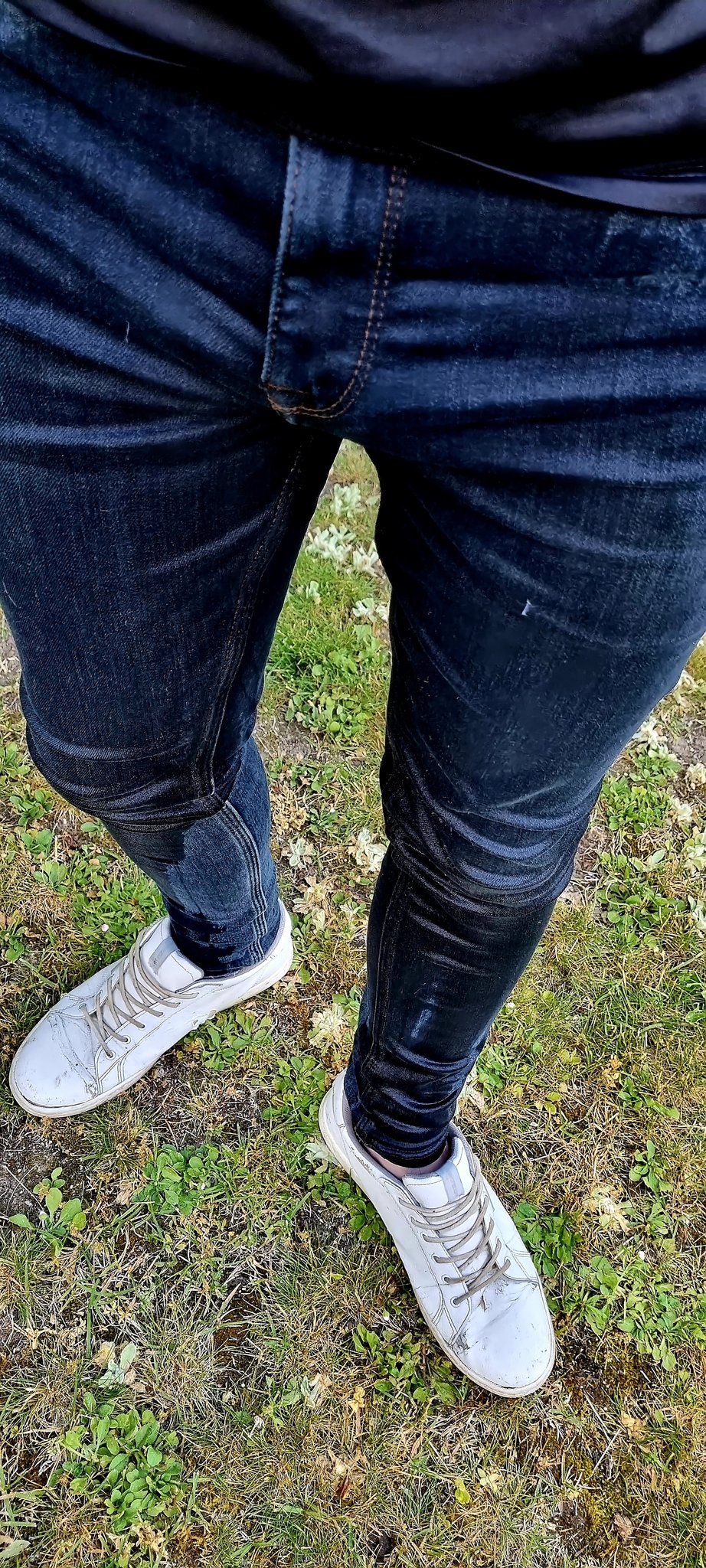 Jeans Pissing - video 6