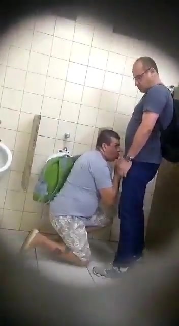 public toilet - video 18