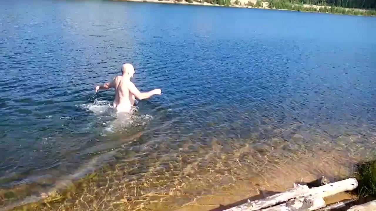 Naked at lake 2 - ThisVid.com