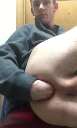 Horny twink fists his ass