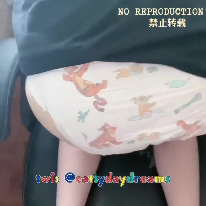 Diaper spanking - video 4