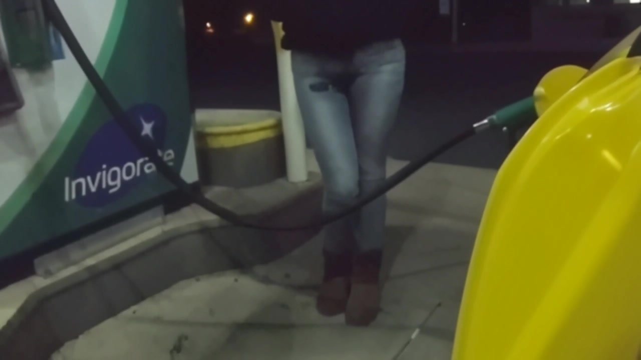 Gas station wetting - video 2