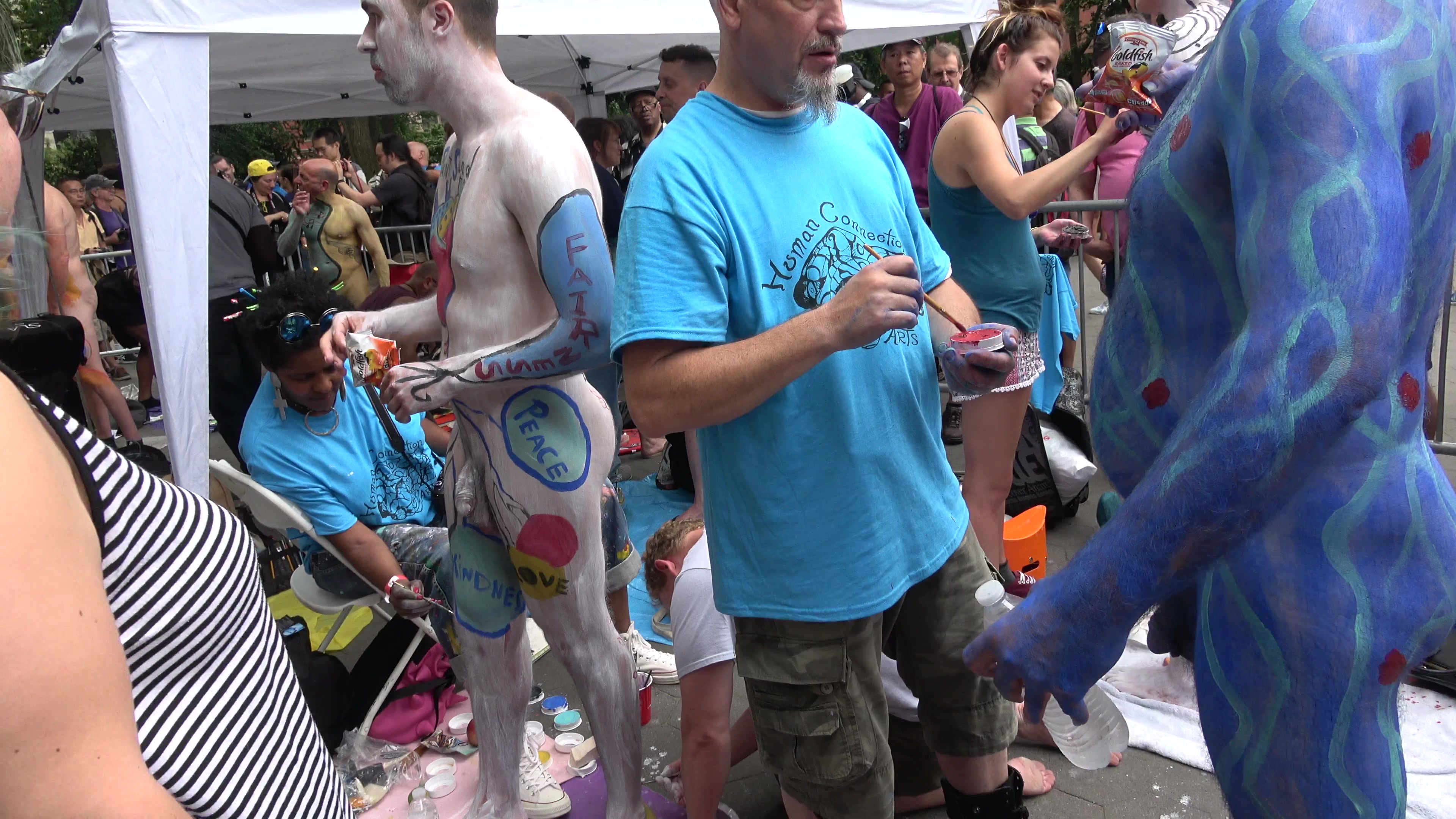 HOT BODY PAINTING IN THE CITY