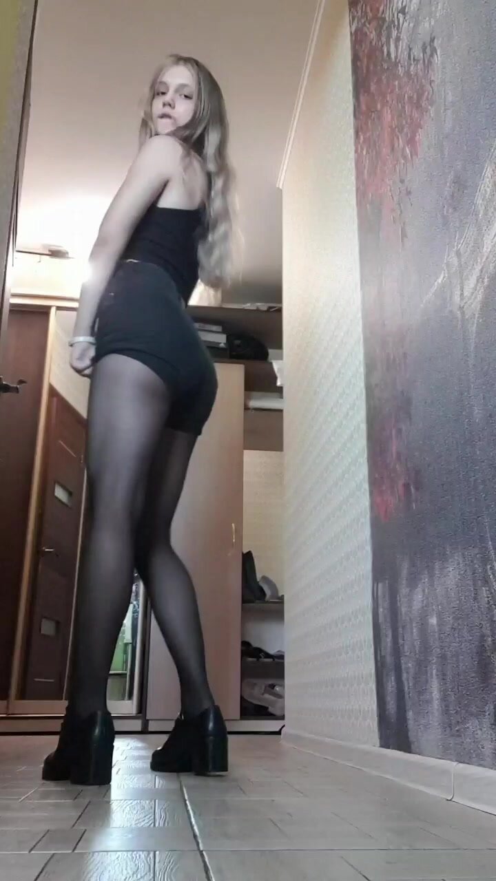 russian teen shows ass and legs