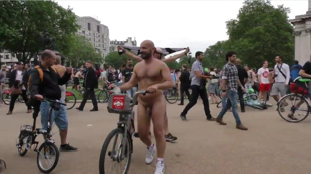 Guy Embarrasses Himself Naked In Front of a Crowd