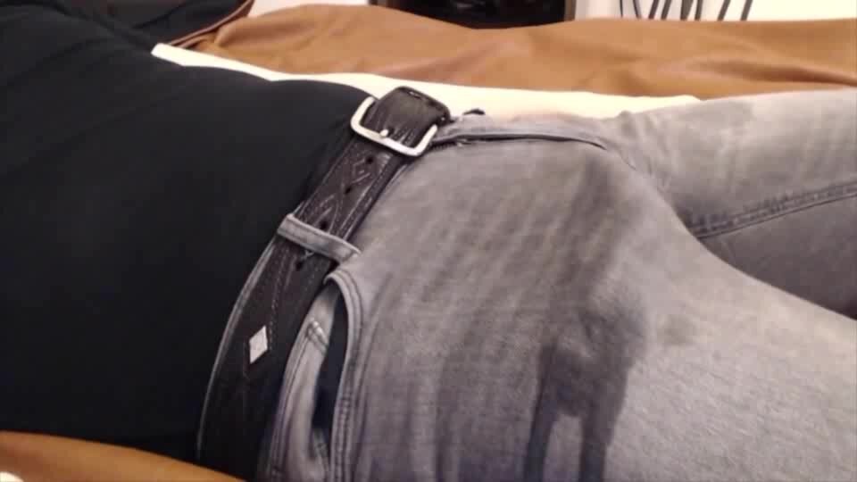 Cum in my Jeans