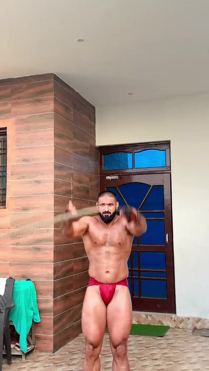 Sexy wrestler indú