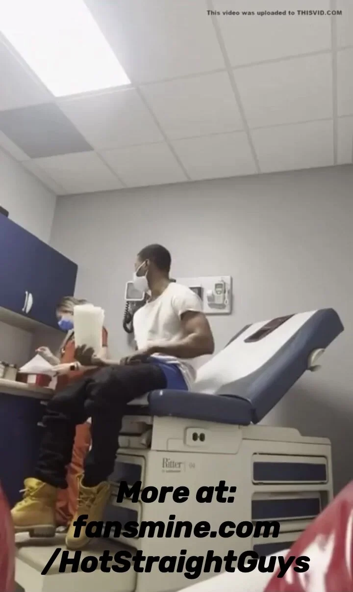 Guy BBC almost caught jerking in doctor office - ThisVid.com En español