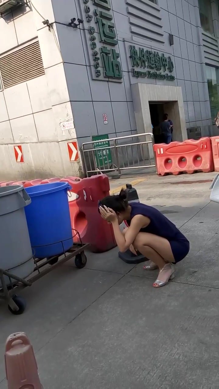 chinese girl  vomit - video 6