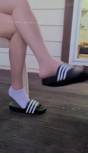 korean footfetish - video 7