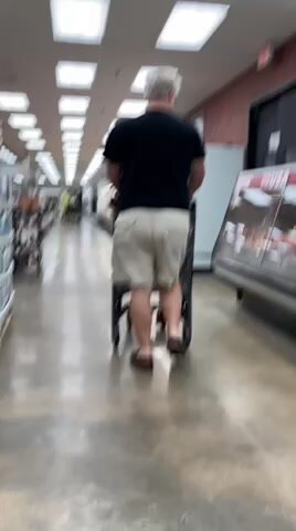 Candid Daddy with Huge Bubble Butt