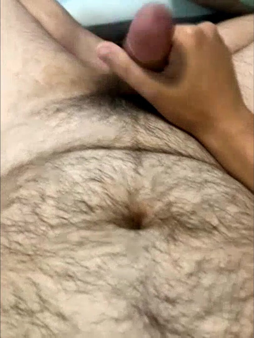 A gainer who likes to sink on his belly