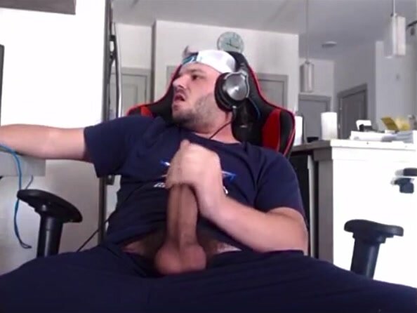Beefy Redneck Beercan Monster Cock