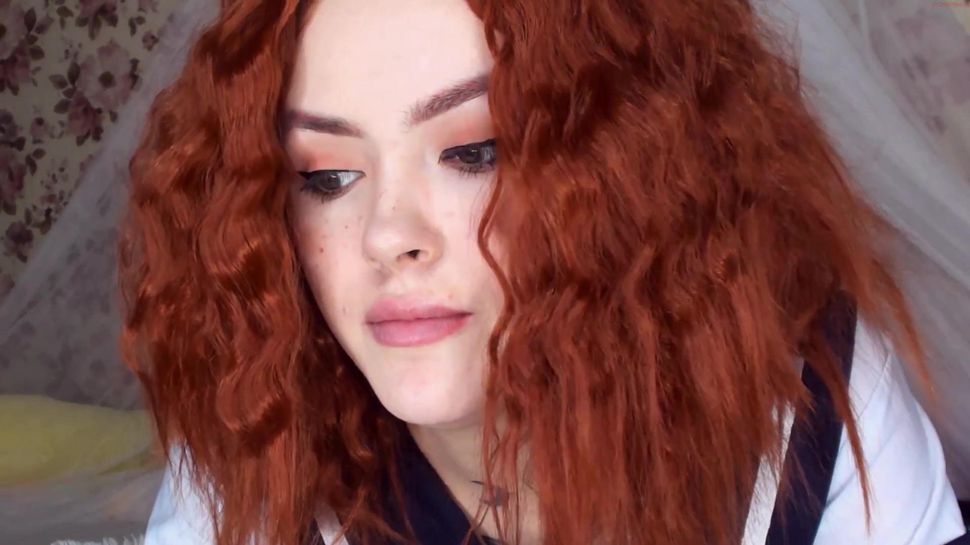 Hot redhead camgirl slightly shitty anal