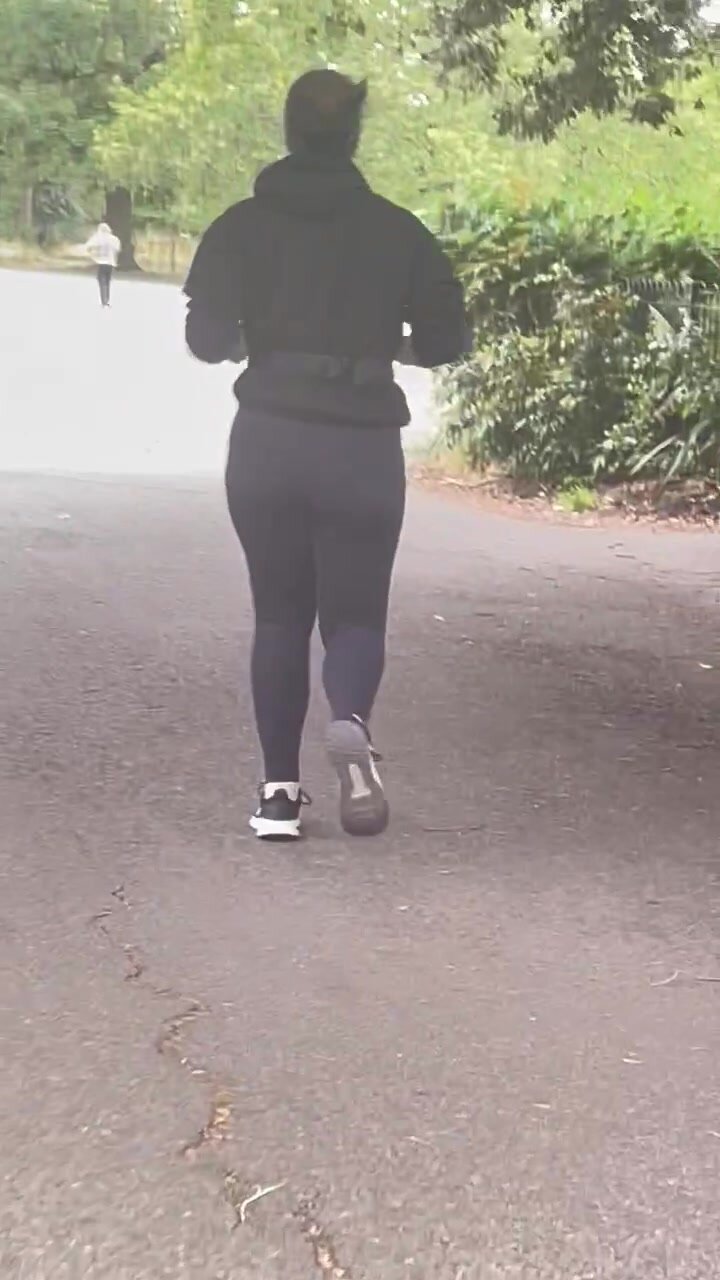 Pawg ass in the park