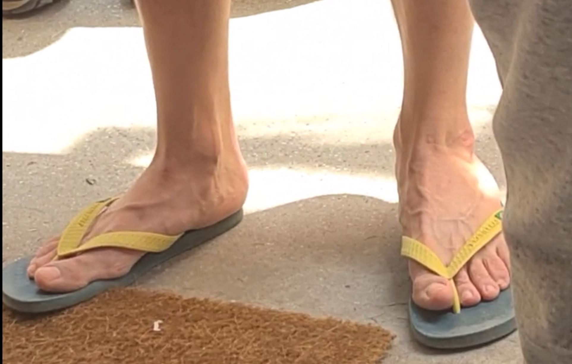 Barefoot flip flop and low arch