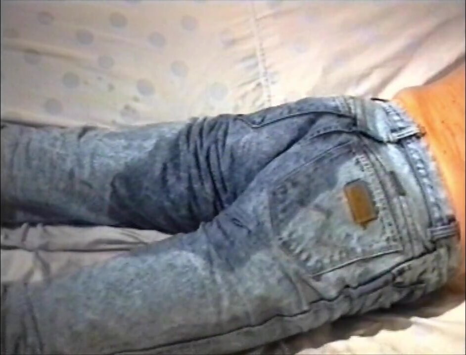 long piss on my  jeans and cum on them in bed