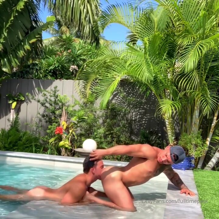 Gay bareback - video 41
